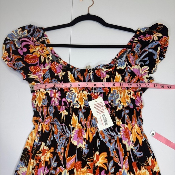 Chelsea & Violet Smocked Floral Puff Sleeve Maxi Dress | Size Small | NWT - Picture 4 of 9